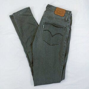 Green Levi’s 721 High-Waisted Skinny Jeans | Size 27